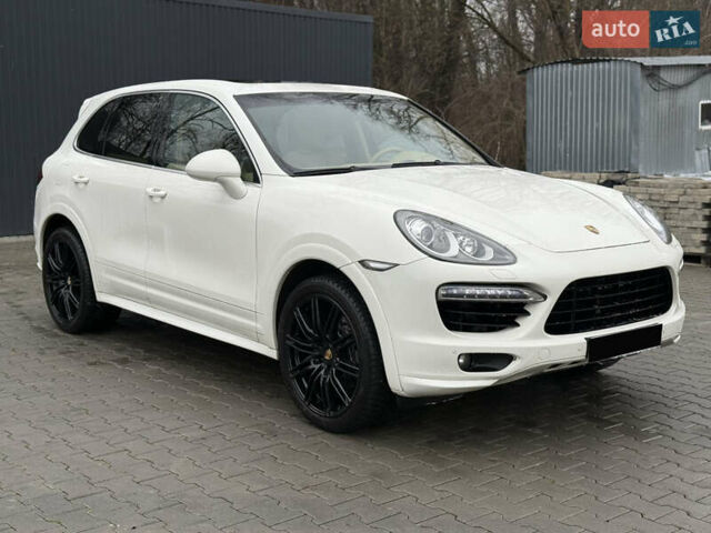 Белый Порше Каен, объемом двигателя 3.6 л и пробегом 159 тыс. км за 19999 $, фото 4 на Automoto.ua