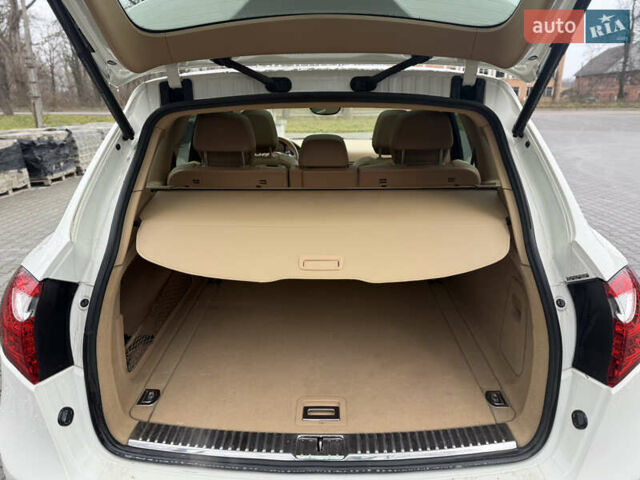 Белый Порше Каен, объемом двигателя 3.6 л и пробегом 159 тыс. км за 19999 $, фото 15 на Automoto.ua