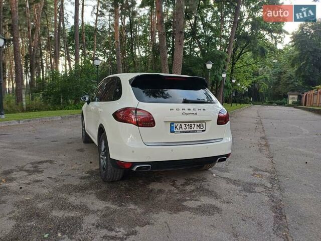 Белый Порше Каен, объемом двигателя 4.8 л и пробегом 167 тыс. км за 14999 $, фото 7 на Automoto.ua
