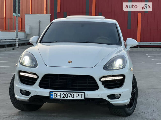 Білий Порше Cayenne, об'ємом двигуна 3.6 л та пробігом 230 тис. км за 19900 $, фото 1 на Automoto.ua