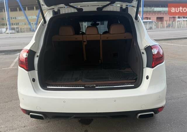 Білий Порше Cayenne, об'ємом двигуна 3 л та пробігом 229 тис. км за 19500 $, фото 17 на Automoto.ua