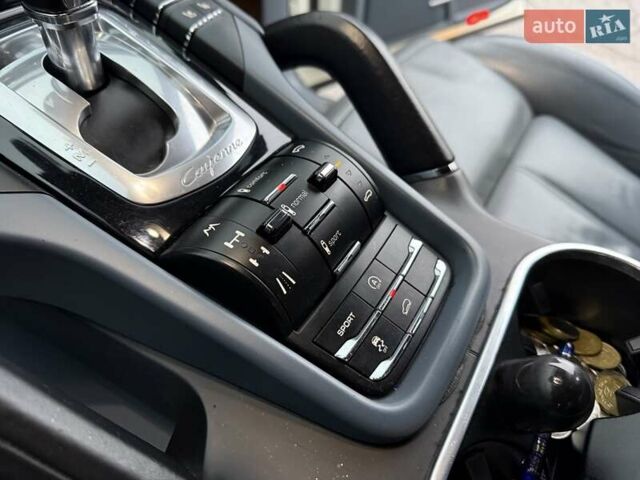 Белый Порше Каен, объемом двигателя 4.8 л и пробегом 199 тыс. км за 16500 $, фото 17 на Automoto.ua