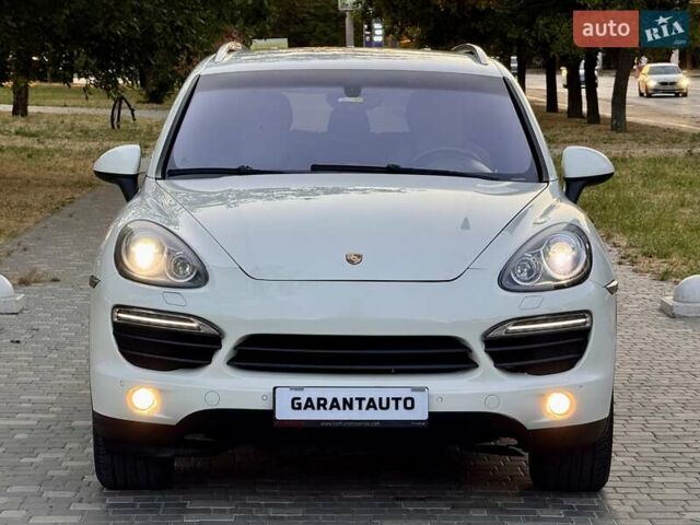 Порше Каен 2011 в Одессе на Automoto.ua Белый Порше Каен, объемом двигателя 4.81 л и пробегом 238 тыс. км за 16800 $, фото 1 на Automoto.ua