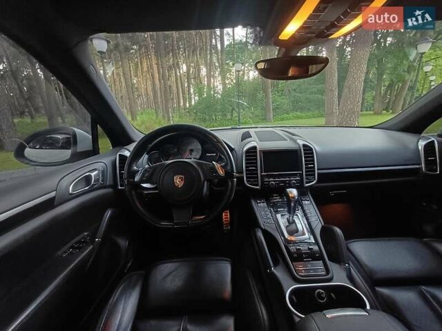Белый Порше Каен, объемом двигателя 4.8 л и пробегом 167 тыс. км за 14999 $, фото 12 на Automoto.ua