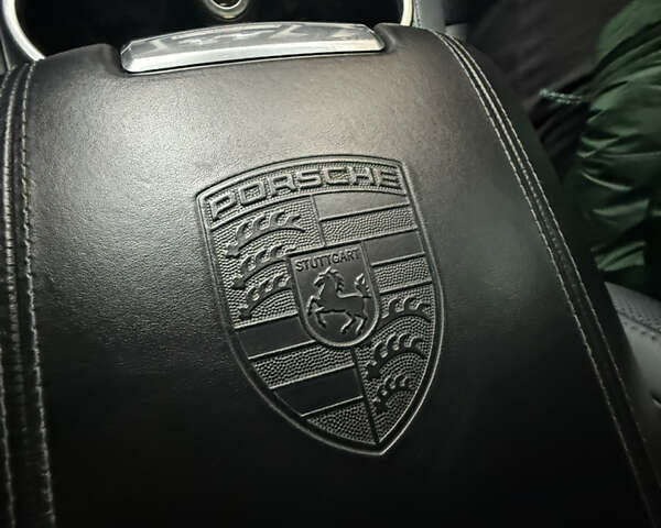 Білий Порше Cayenne, об'ємом двигуна 4.81 л та пробігом 197 тис. км за 18500 $, фото 14 на Automoto.ua