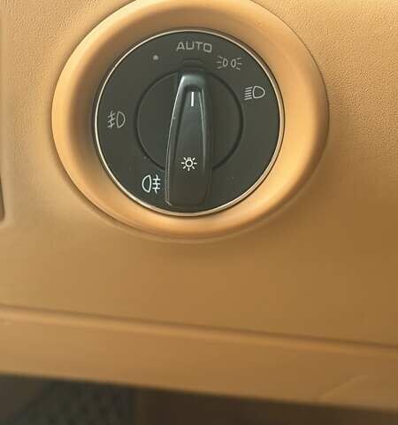 Білий Порше Cayenne, об'ємом двигуна 3 л та пробігом 229 тис. км за 19500 $, фото 6 на Automoto.ua