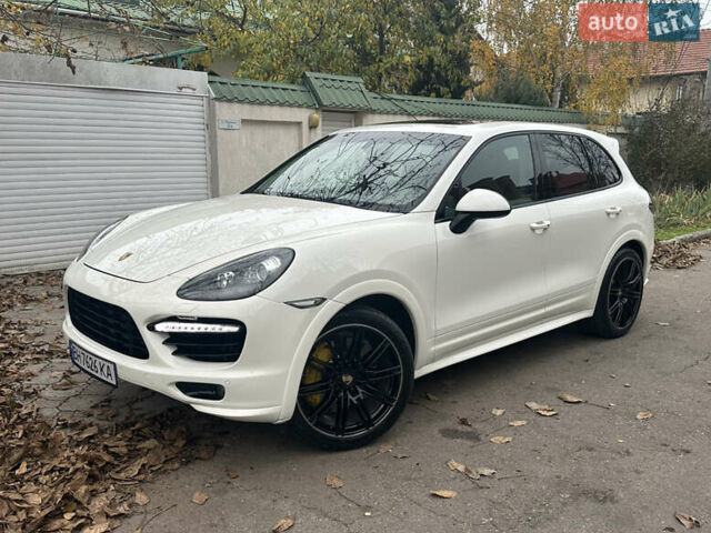 Білий Порше Cayenne, об'ємом двигуна 4.81 л та пробігом 194 тис. км за 21700 $, фото 3 на Automoto.ua