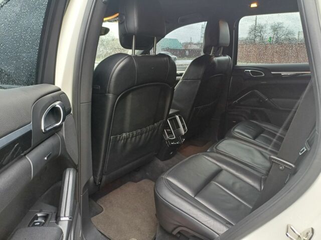 Белый Порше Каен, объемом двигателя 4.8 л и пробегом 168 тыс. км за 14028 $, фото 11 на Automoto.ua