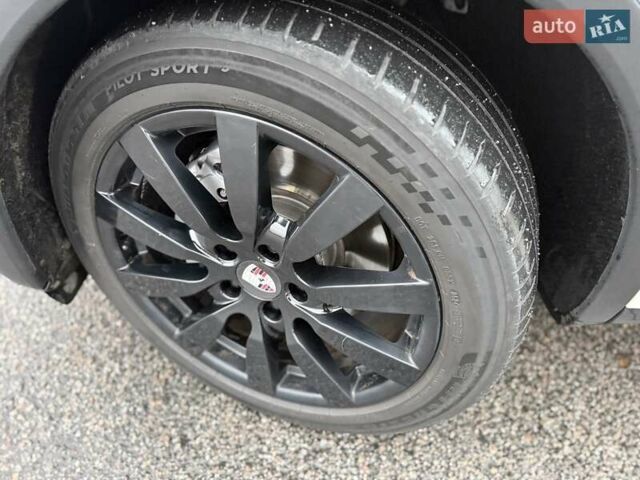 Белый Порше Каен, объемом двигателя 4.8 л и пробегом 199 тыс. км за 16500 $, фото 3 на Automoto.ua