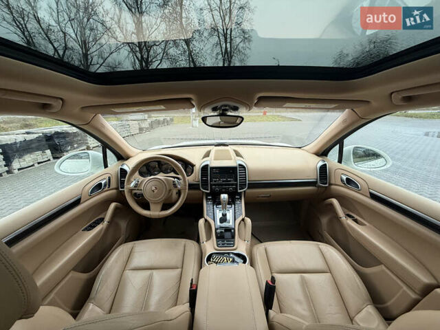 Белый Порше Каен, объемом двигателя 3.6 л и пробегом 159 тыс. км за 19999 $, фото 11 на Automoto.ua