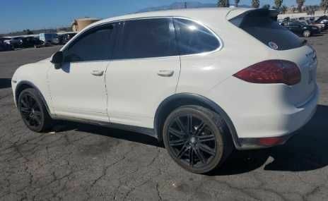 Белый Порше Каен, объемом двигателя 4.8 л и пробегом 195 тыс. км за 6855 $, фото 1 на Automoto.ua