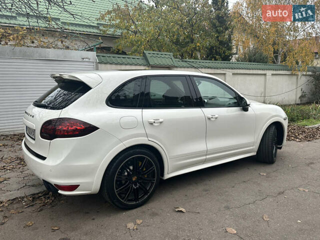 Білий Порше Cayenne, об'ємом двигуна 4.81 л та пробігом 194 тис. км за 21700 $, фото 6 на Automoto.ua