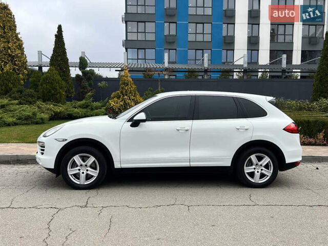 Белый Порше Каен, объемом двигателя 3.6 л и пробегом 175 тыс. км за 16700 $, фото 3 на Automoto.ua