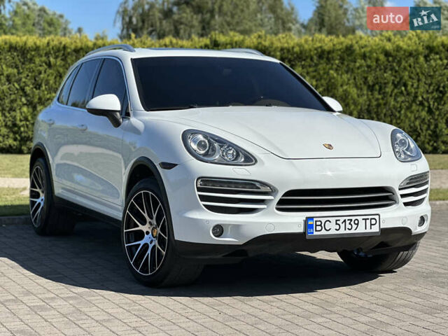 Білий Порше Cayenne, об'ємом двигуна 3.6 л та пробігом 200 тис. км за 19500 $, фото 2 на Automoto.ua