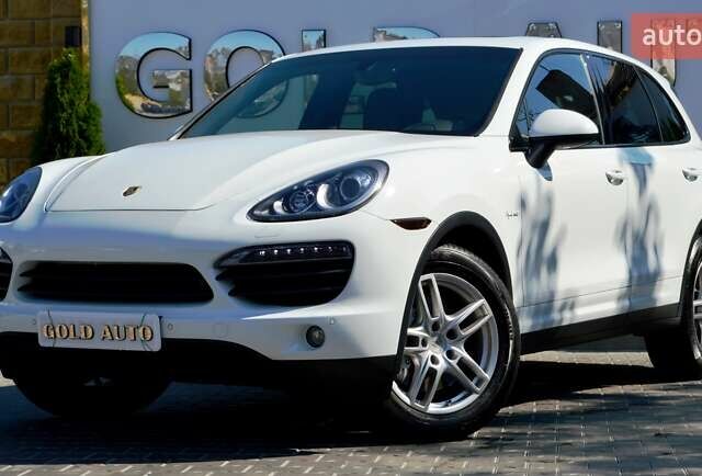 Білий Порше Cayenne, об'ємом двигуна 3 л та пробігом 122 тис. км за 23500 $, фото 13 на Automoto.ua