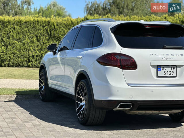 Білий Порше Cayenne, об'ємом двигуна 3.6 л та пробігом 200 тис. км за 19500 $, фото 18 на Automoto.ua