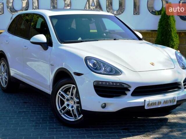 Білий Порше Cayenne, об'ємом двигуна 3 л та пробігом 122 тис. км за 23500 $, фото 8 на Automoto.ua