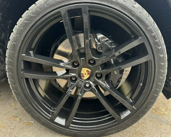 Білий Порше Cayenne, об'ємом двигуна 2.97 л та пробігом 202 тис. км за 19000 $, фото 9 на Automoto.ua