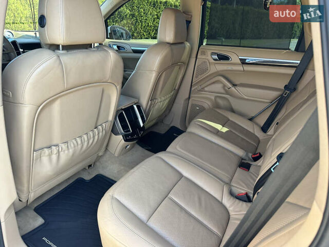 Білий Порше Cayenne, об'ємом двигуна 3.6 л та пробігом 200 тис. км за 19500 $, фото 38 на Automoto.ua