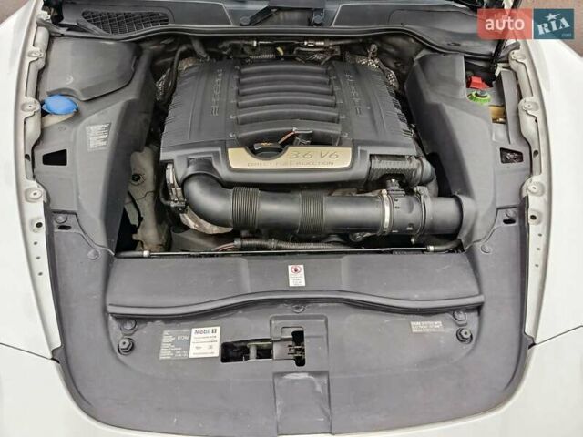 Белый Порше Каен, объемом двигателя 3.6 л и пробегом 193 тыс. км за 24500 $, фото 13 на Automoto.ua