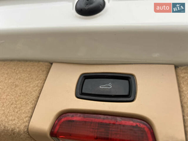 Белый Порше Каен, объемом двигателя 3.6 л и пробегом 175 тыс. км за 16700 $, фото 20 на Automoto.ua