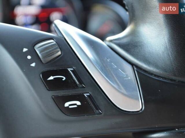 Білий Порше Cayenne, об'ємом двигуна 3 л та пробігом 122 тис. км за 23500 $, фото 32 на Automoto.ua