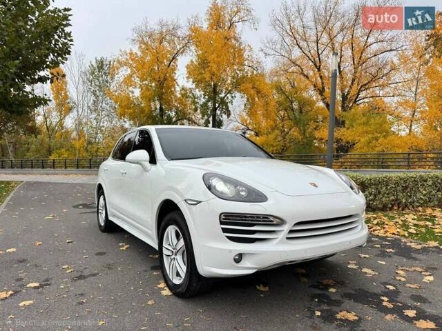 Білий Порше Cayenne, об'ємом двигуна 4.81 л та пробігом 143 тис. км за 19999 $, фото 4 на Automoto.ua