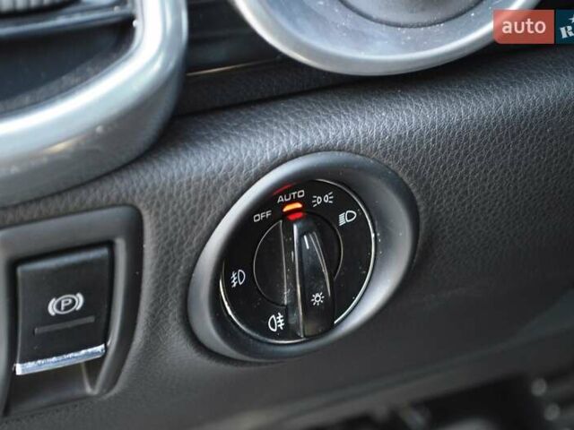 Білий Порше Cayenne, об'ємом двигуна 3 л та пробігом 122 тис. км за 23500 $, фото 24 на Automoto.ua