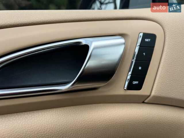 Белый Порше Каен, объемом двигателя 3.6 л и пробегом 175 тыс. км за 16700 $, фото 28 на Automoto.ua