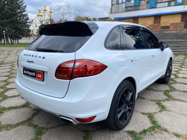 Білий Порше Cayenne, об'ємом двигуна 3.6 л та пробігом 165 тис. км за 17490 $, фото 6 на Automoto.ua