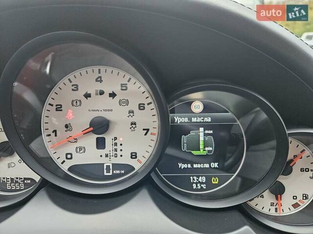 Білий Порше Cayenne, об'ємом двигуна 4.81 л та пробігом 143 тис. км за 19999 $, фото 16 на Automoto.ua