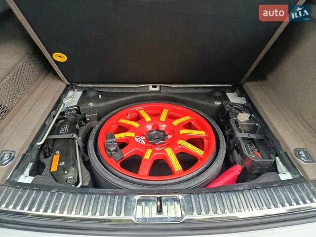 Белый Порше Каен, объемом двигателя 3.6 л и пробегом 193 тыс. км за 24500 $, фото 15 на Automoto.ua