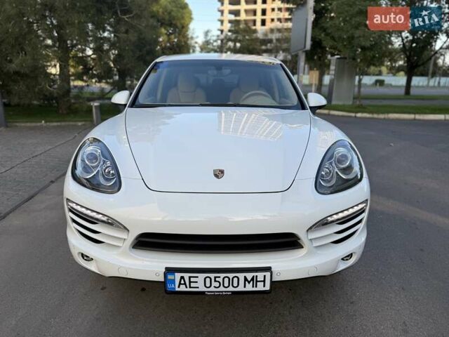 Белый Порше Каен, объемом двигателя 3 л и пробегом 223 тыс. км за 23999 $, фото 5 на Automoto.ua