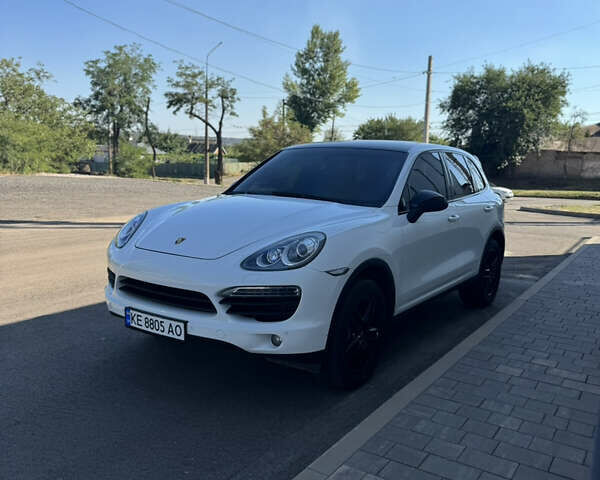 Білий Порше Cayenne, об'ємом двигуна 2.97 л та пробігом 214 тис. км за 23900 $, фото 11 на Automoto.ua
