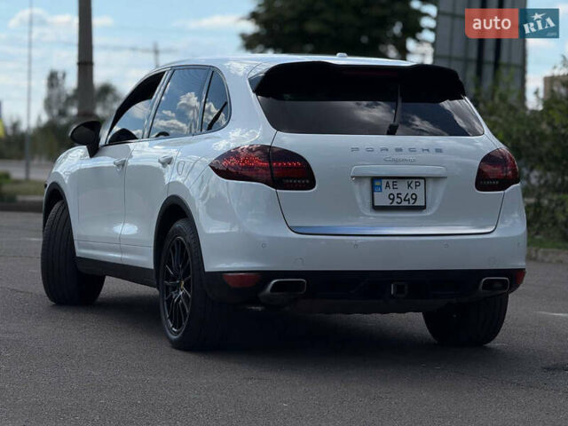 Білий Порше Cayenne, об'ємом двигуна 2.97 л та пробігом 190 тис. км за 24000 $, фото 10 на Automoto.ua