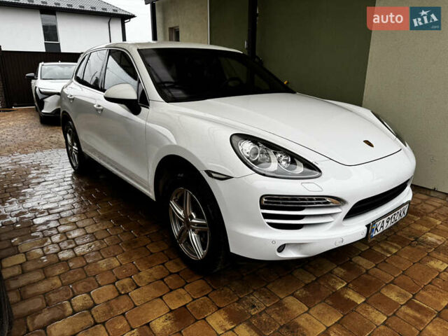 Білий Порше Cayenne, об'ємом двигуна 3.6 л та пробігом 152 тис. км за 23300 $, фото 2 на Automoto.ua