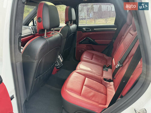 Білий Порше Cayenne, об'ємом двигуна 4.8 л та пробігом 89 тис. км за 28999 $, фото 17 на Automoto.ua