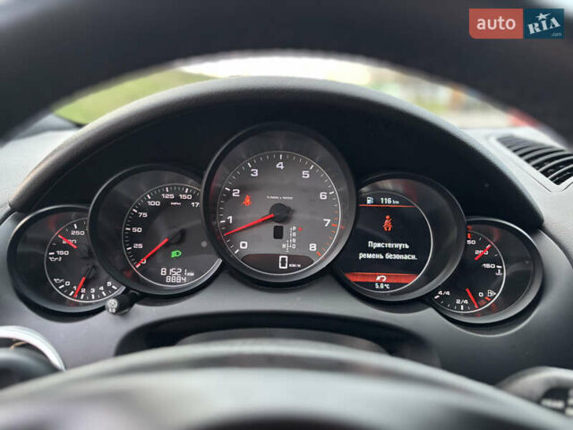 Білий Порше Cayenne, об'ємом двигуна 4.8 л та пробігом 81 тис. км за 20900 $, фото 12 на Automoto.ua