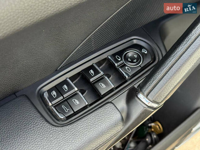 Білий Порше Cayenne, об'ємом двигуна 2.97 л та пробігом 190 тис. км за 24000 $, фото 22 на Automoto.ua