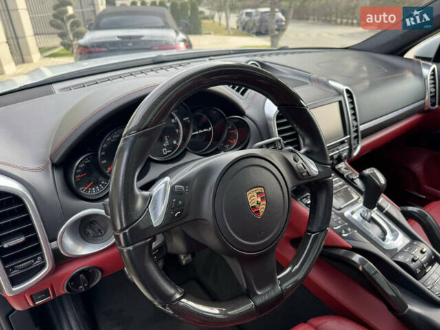 Білий Порше Cayenne, об'ємом двигуна 4.8 л та пробігом 89 тис. км за 28999 $, фото 11 на Automoto.ua