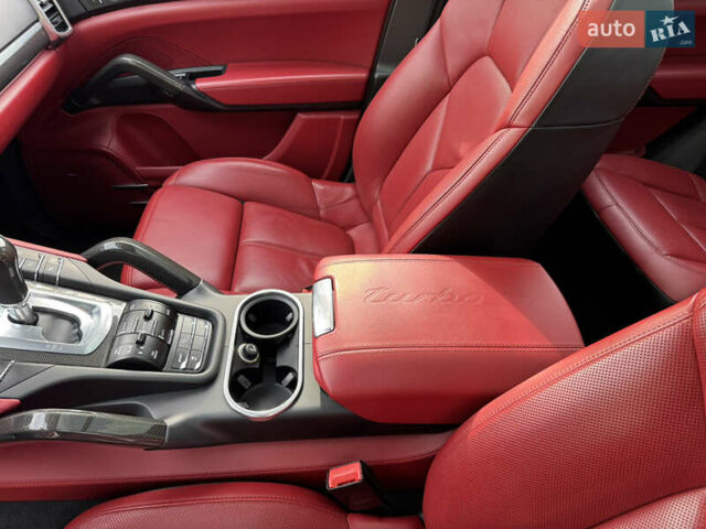 Білий Порше Cayenne, об'ємом двигуна 4.8 л та пробігом 89 тис. км за 28999 $, фото 10 на Automoto.ua