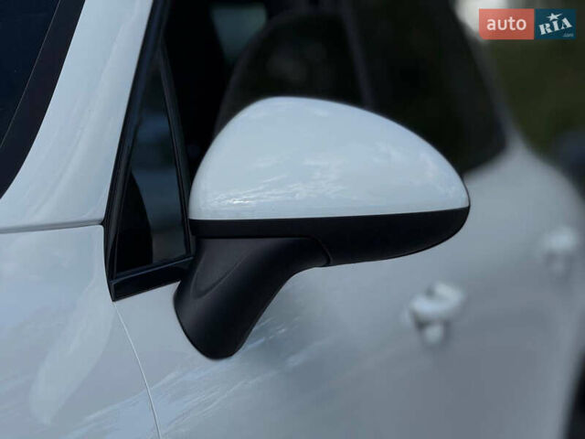 Білий Порше Cayenne, об'ємом двигуна 2.97 л та пробігом 190 тис. км за 24000 $, фото 7 на Automoto.ua