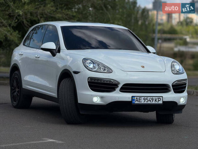 Білий Порше Cayenne, об'ємом двигуна 2.97 л та пробігом 190 тис. км за 24000 $, фото 4 на Automoto.ua