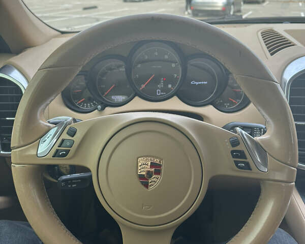 Порше Каен 2013 в Киеве на Automoto.ua Белый Порше Каен, объемом двигателя 3.6 л и пробегом 159 тыс. км за 19900 $, фото 16 на Automoto.ua