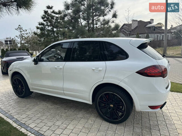 Білий Порше Cayenne, об'ємом двигуна 4.8 л та пробігом 89 тис. км за 28999 $, фото 5 на Automoto.ua