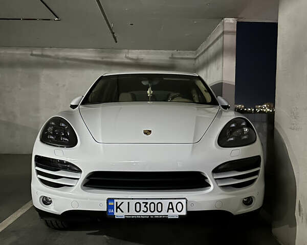 Белый Порше Каен, объемом двигателя 3.6 л и пробегом 96 тыс. км за 26600 $, фото 1 на Automoto.ua