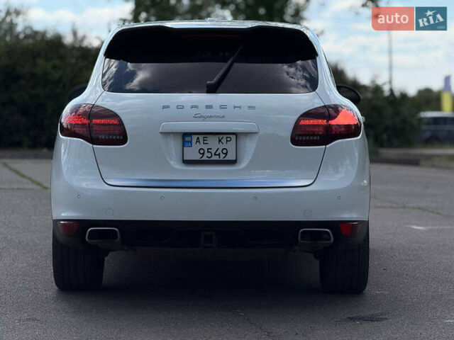 Білий Порше Cayenne, об'ємом двигуна 2.97 л та пробігом 190 тис. км за 24000 $, фото 9 на Automoto.ua