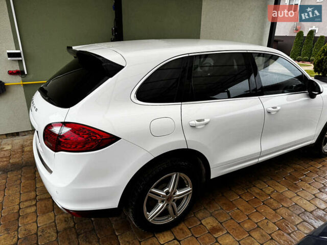 Білий Порше Cayenne, об'ємом двигуна 3.6 л та пробігом 152 тис. км за 23300 $, фото 5 на Automoto.ua