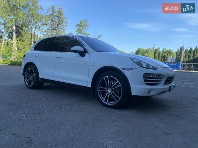 Белый Порше Каен, объемом двигателя 2.97 л и пробегом 308 тыс. км за 20999 $, фото 26 на Automoto.ua