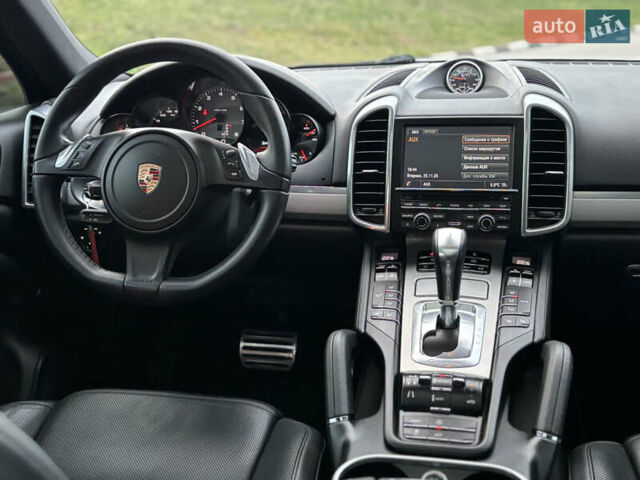 Білий Порше Cayenne, об'ємом двигуна 4.8 л та пробігом 81 тис. км за 20900 $, фото 21 на Automoto.ua